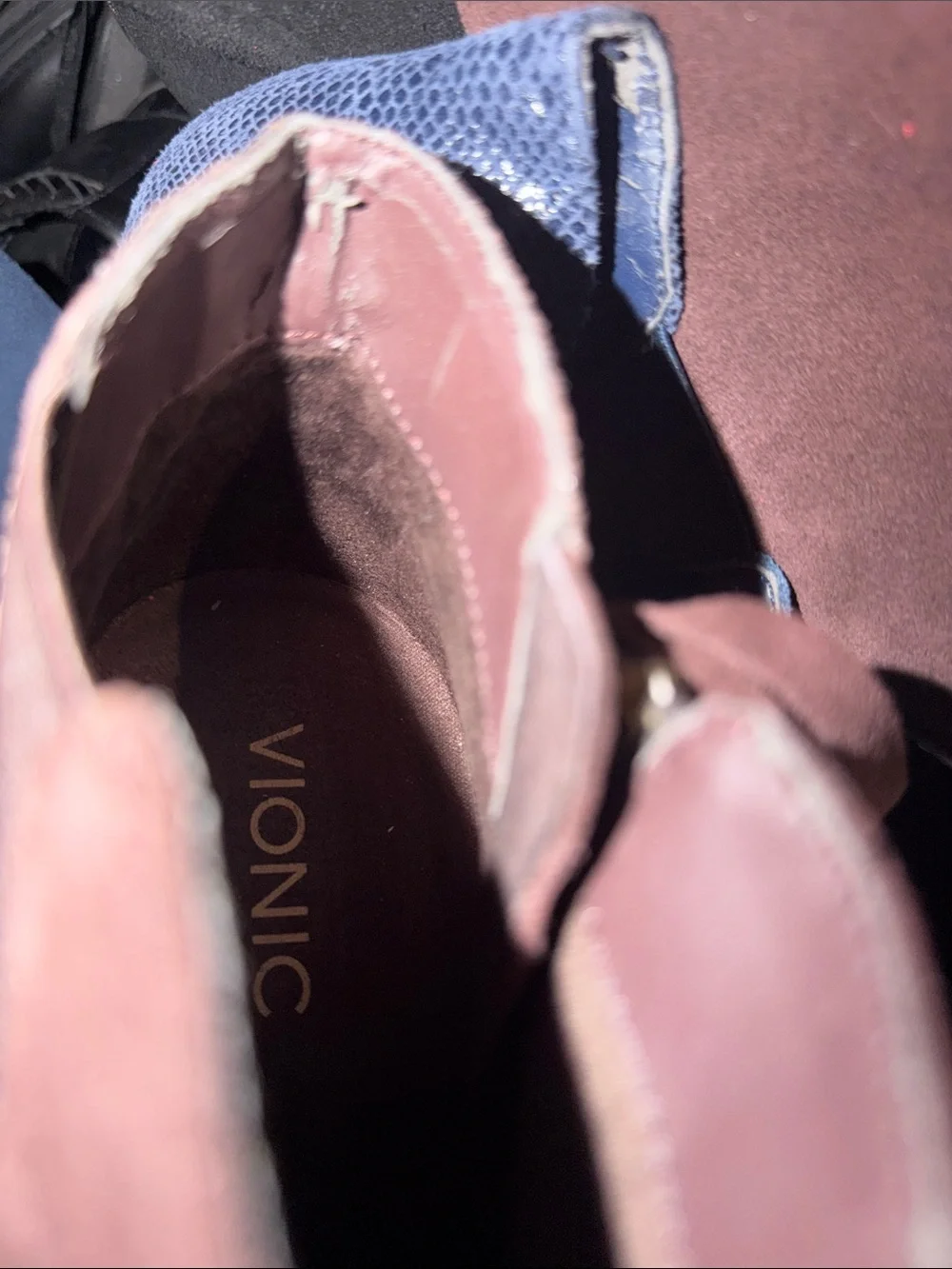 Vionic Burgundy suede leather Ankle 3” heel Boots - Picture 4 of 4